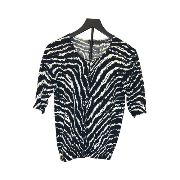 Ann Taylor Black and White Zebra Medium button front silk blend top - Picture 6 of 10